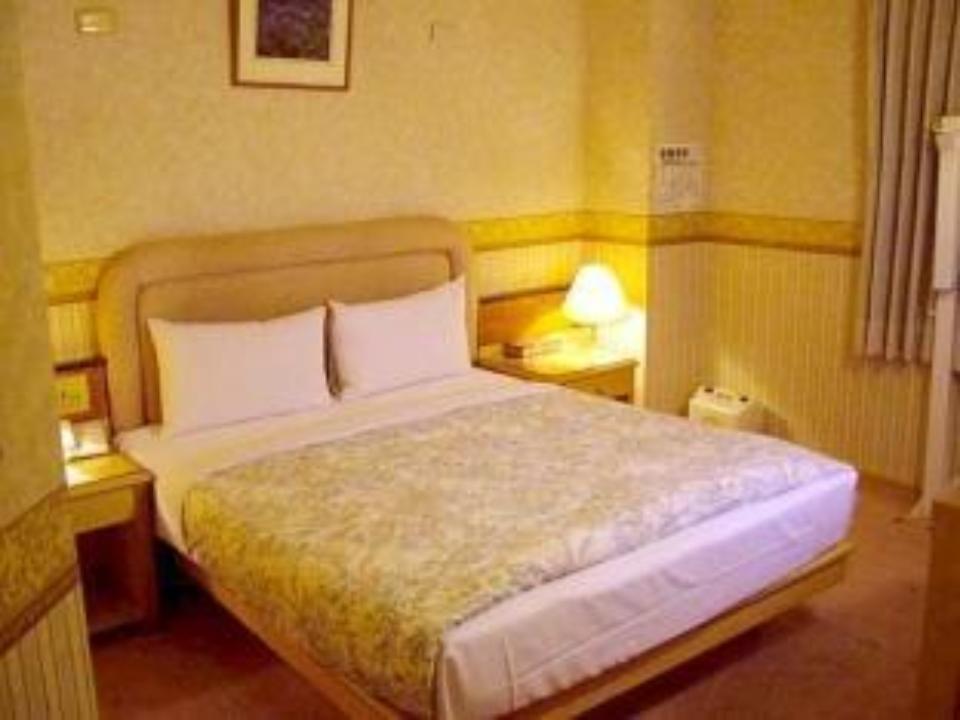 Hara Zuru Hotel Taoyuan Bagian luar foto