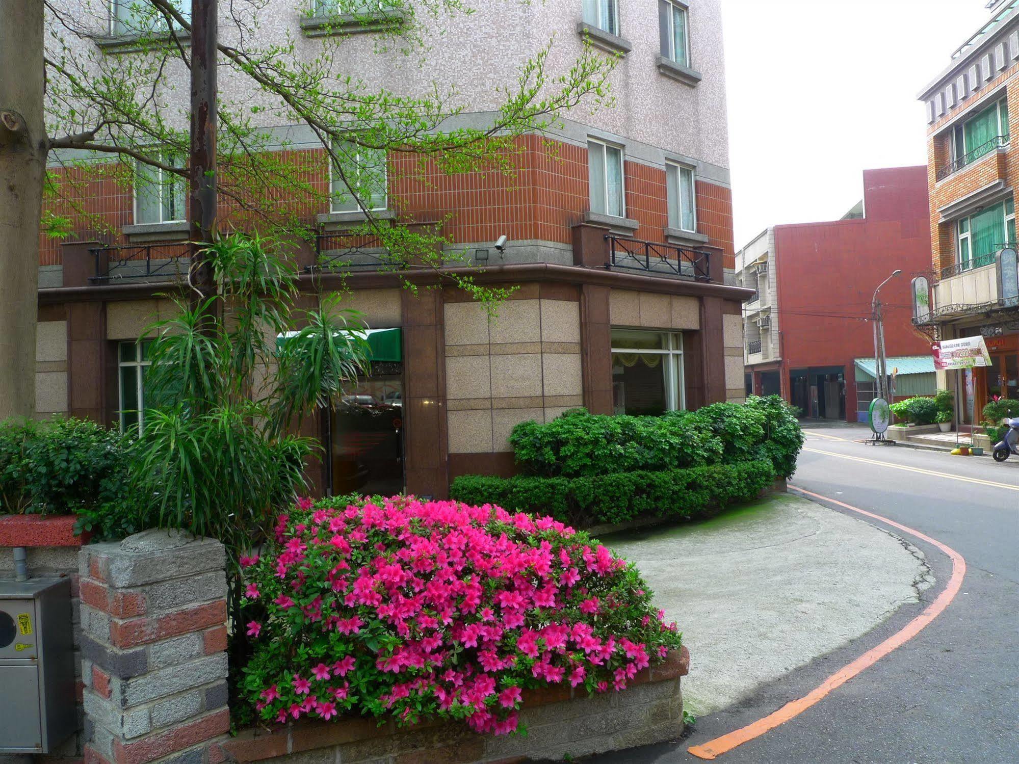 Hara Zuru Hotel Taoyuan Bagian luar foto