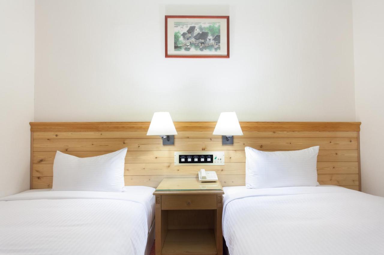 Hara Zuru Hotel Taoyuan Bagian luar foto