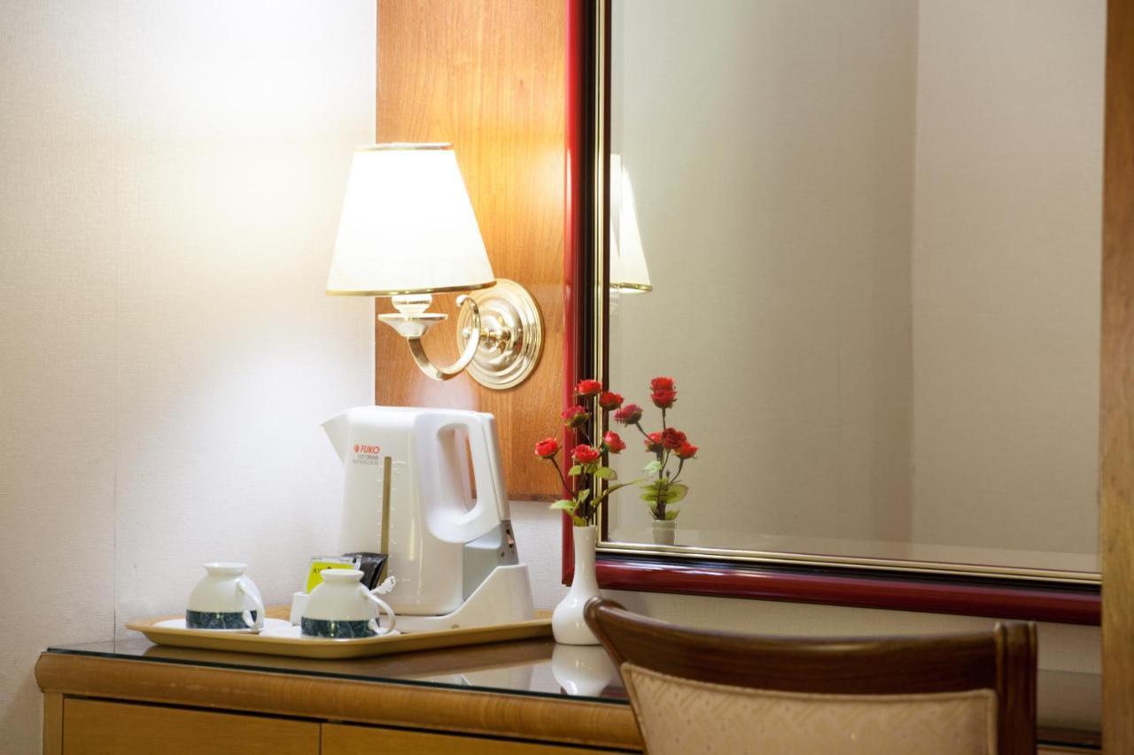 Hara Zuru Hotel Taoyuan Bagian luar foto