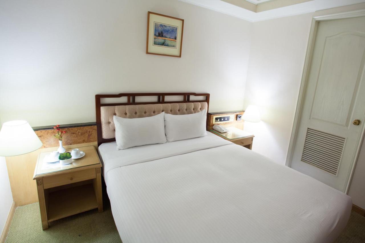 Hara Zuru Hotel Taoyuan Bagian luar foto