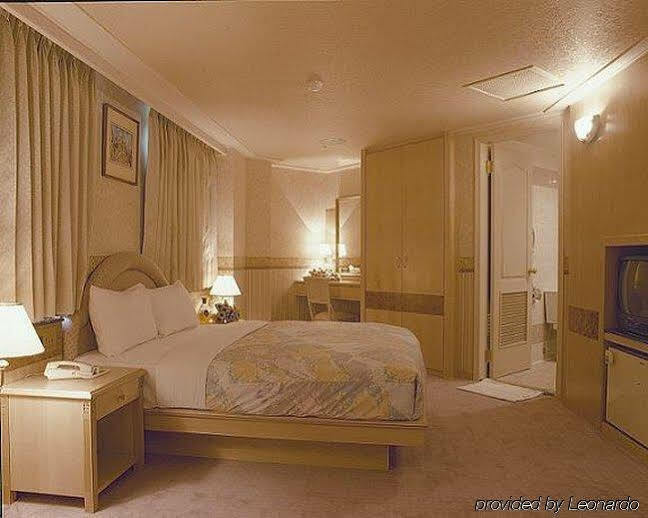 Hara Zuru Hotel Taoyuan Bagian luar foto